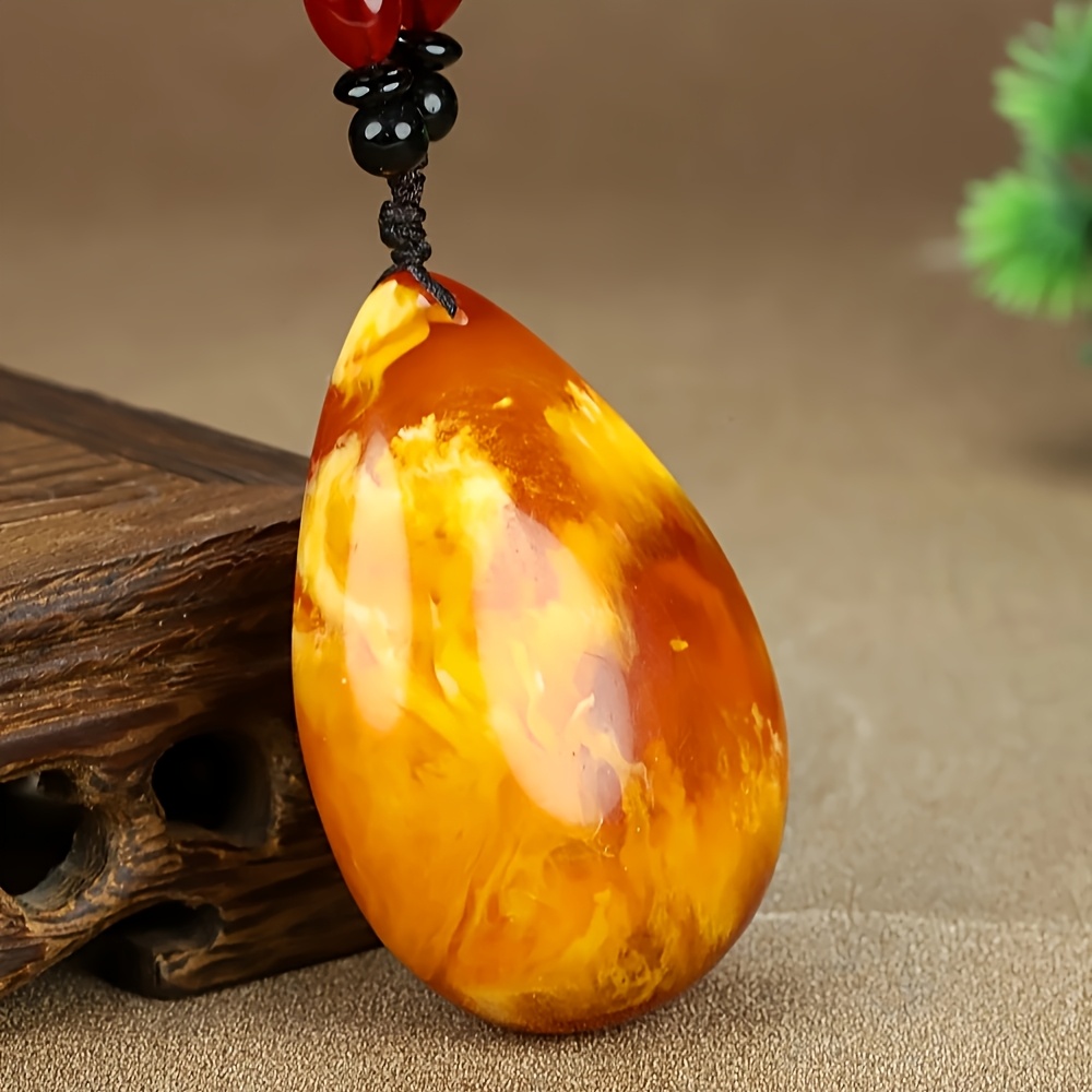 New Second-Generation Chicken Yellow Aged Honey Wax Teardrop Pendant